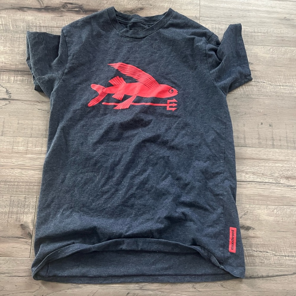 Womens Patagonia slim fit tee